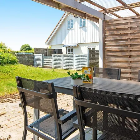 4 Person In Sydals Nyaraló Østerby