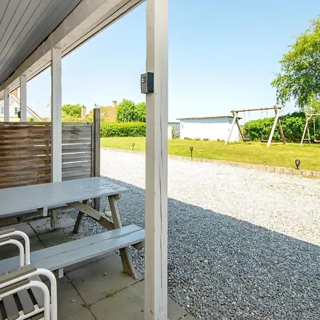 Дом отдыха 4 Person In Sydals